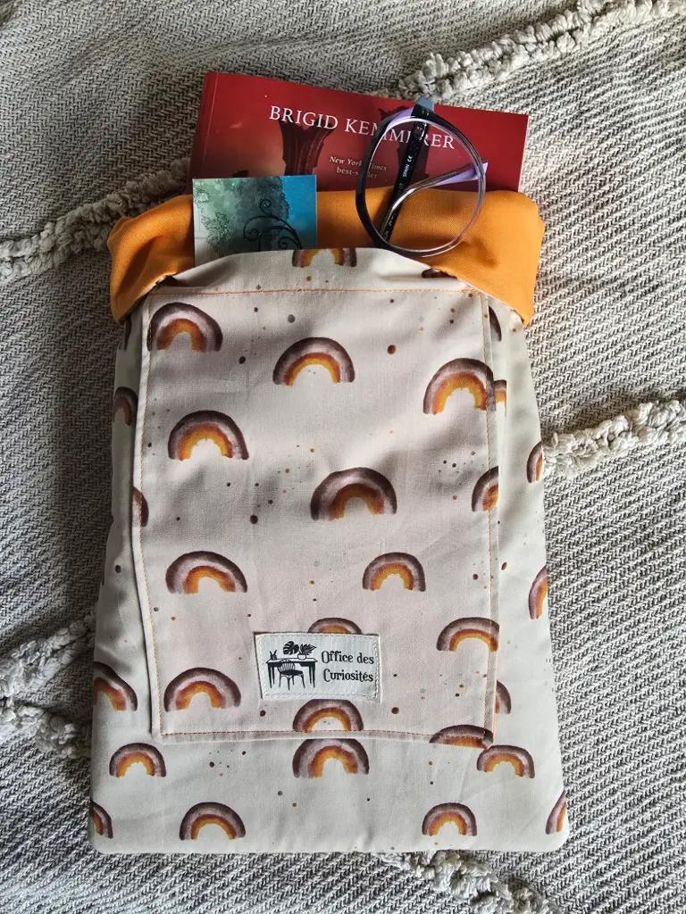 [14.7] Pochette à livre grand format Arc-en-ciel