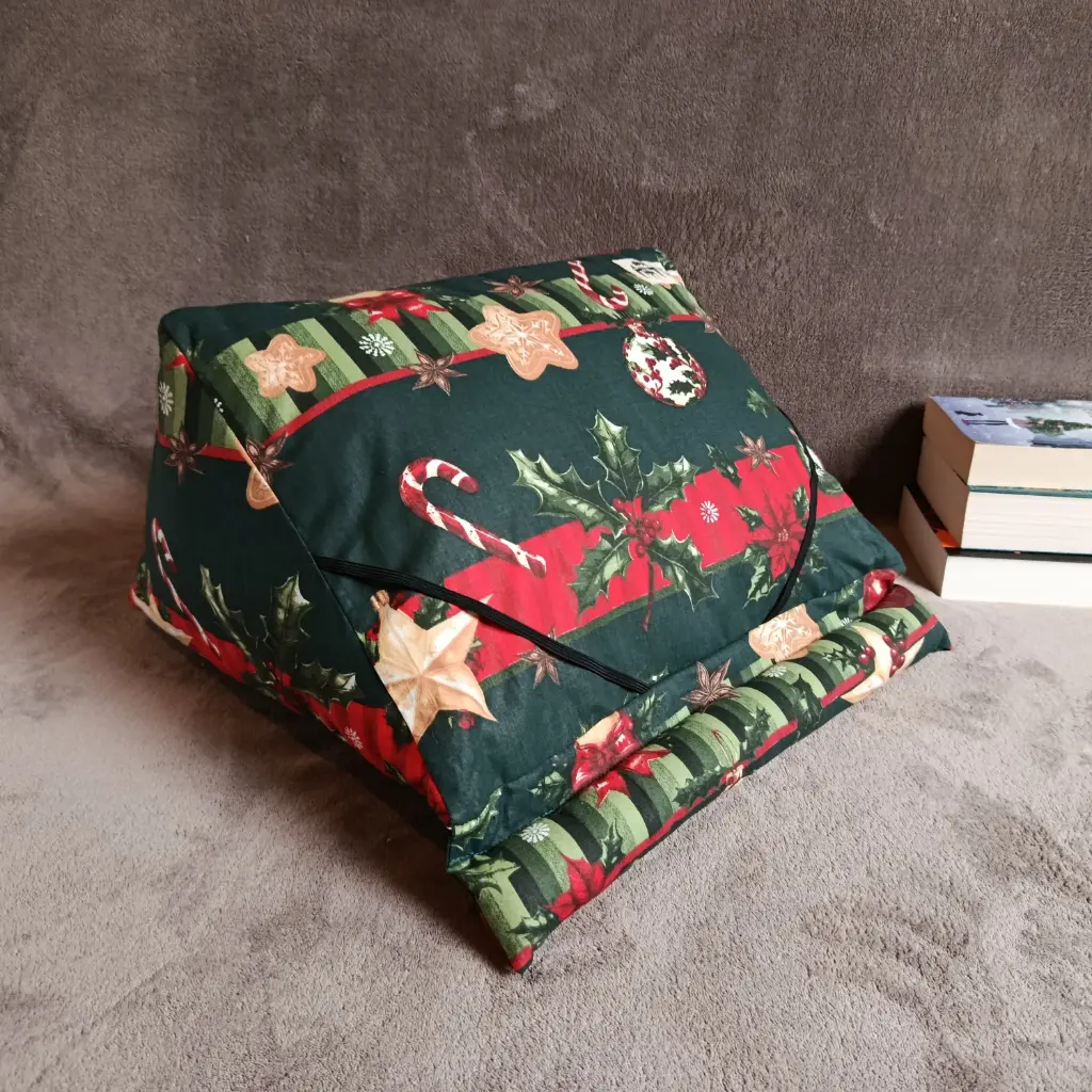 [15.4] Coussin de lecture Guirlandes de Noël